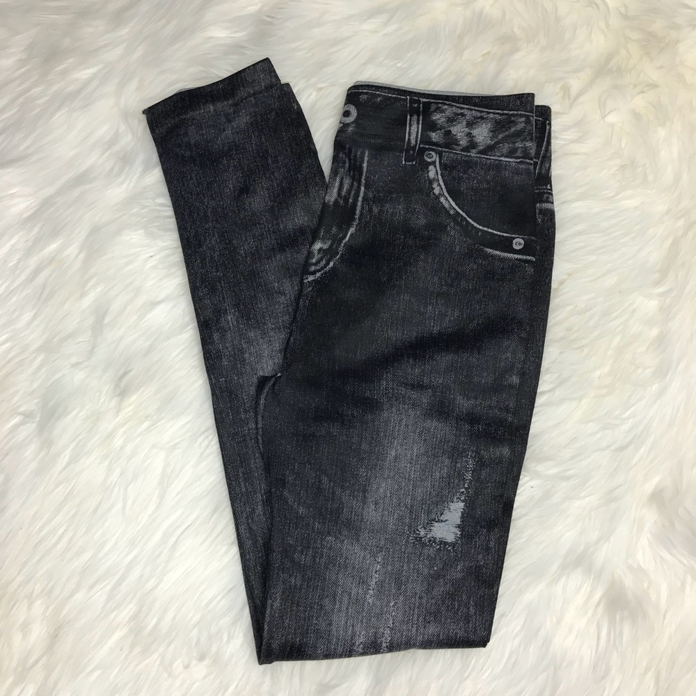NWOT Denim print legging.